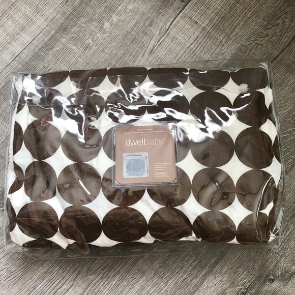 Dwell Baby Studio Modern Dots Animal Towel Blanket Crib Skirt Bib - Picture 2 of 9